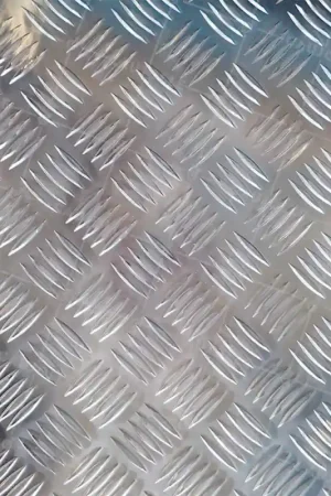 Remise PLAQUE D'ALUMINIUM BRILLANT ANTIDÉRAPANT SUR-MESURE