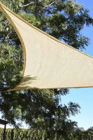 Voile d'ombrage triangulaire beige 5x5x5m Faura Populaire