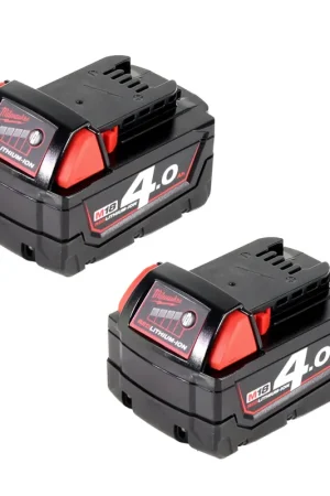 Prix Cassé Milwaukee Set de batterie de démarrage 18V avec 2x Batteries M18 B4 4,0Ah (4932430063)
