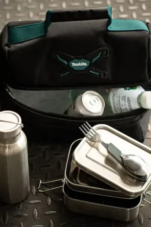 Toolbrothers Fan Kit déjeuner dans un sac isotherme Makita avec boîte à pain en inox à 2 étages et couvercle en inox 1340 ml + gourde en inox 500 ml + 4 en 1 couverts multifonctions Vente Directe