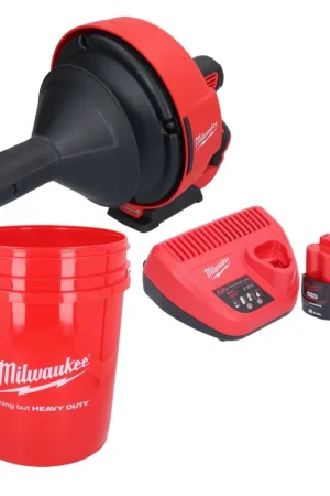 Promotion Appareil de nettoyage de tuyaux sur batterie Milwaukee M12 BDC6-202C 12 V + 2x batteries 2,0 Ah + chargeur + spirale + seau