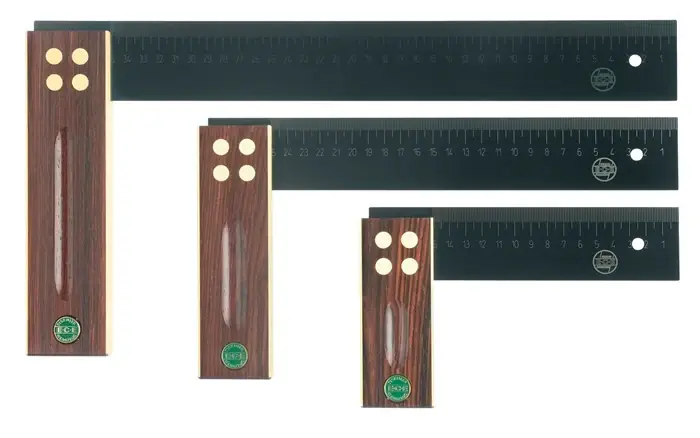 Pied d'angle ECE longueur 250 mm (4000858505) Prix Promo