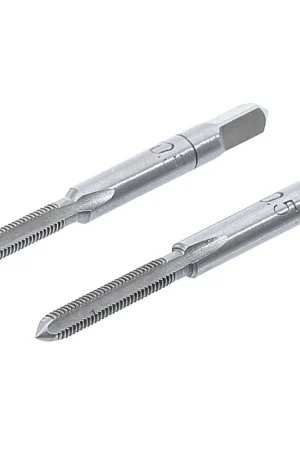 JEU DE 2 TARAUDS DE M3 X 0.5 mm Retour Gratuit